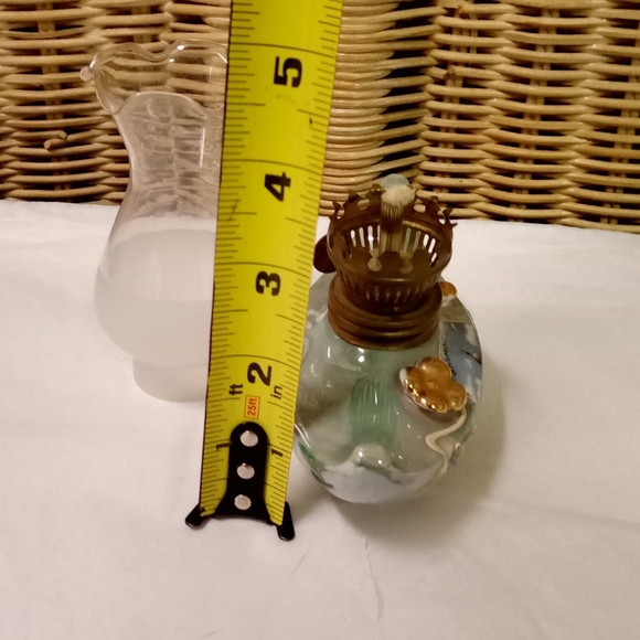 Vintage Washington D.C. Miniature Porcelain Aladdin Hurricane Oil Lamp - Picture 8 of 11